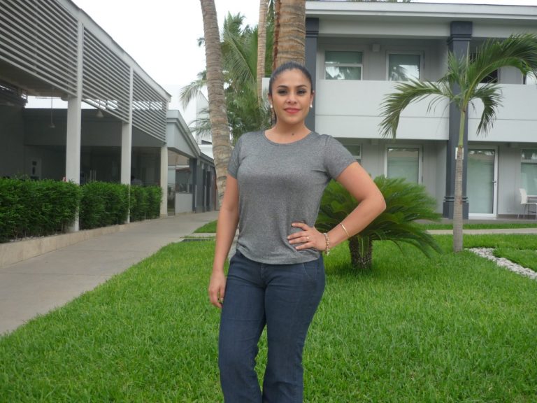 Head & Shoulders presenta en Piura: Maricarmen Marín, 20 años con la #Cabezaenalto