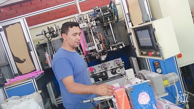 La historia de Yoni, un mesero que se convirtió en un próspero empresario﻿