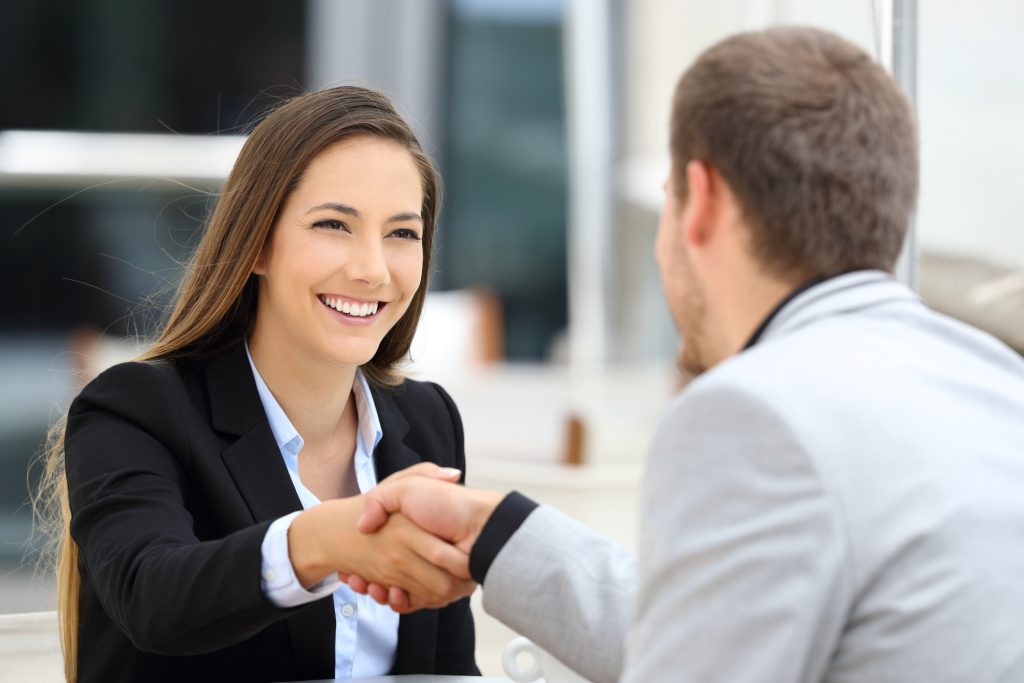 ¿Cómo decidir entre dos ofertas laborales?