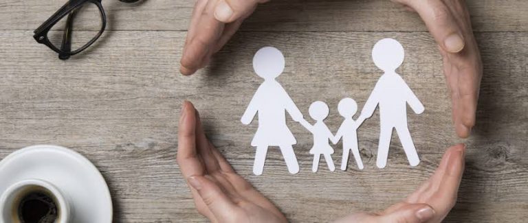 Ley de cobertura de seguro de vida dentro y fuera del trabajo