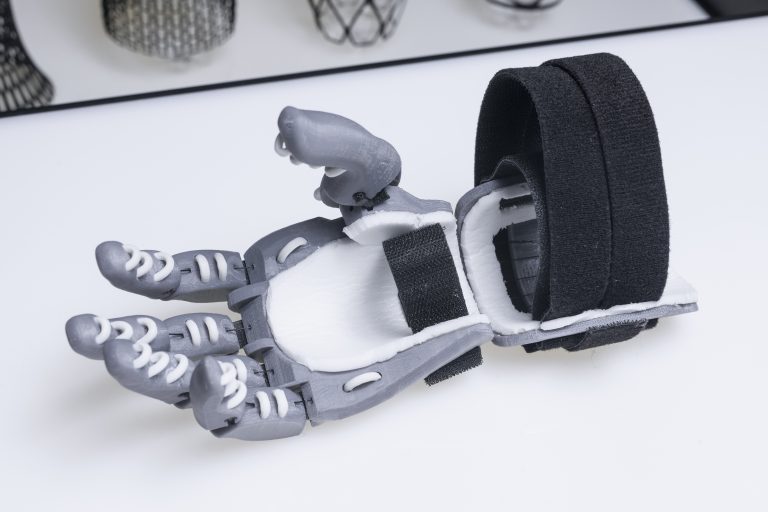 Lanzan convocatoria de proyectos tecnológicos para afrontar covid-19