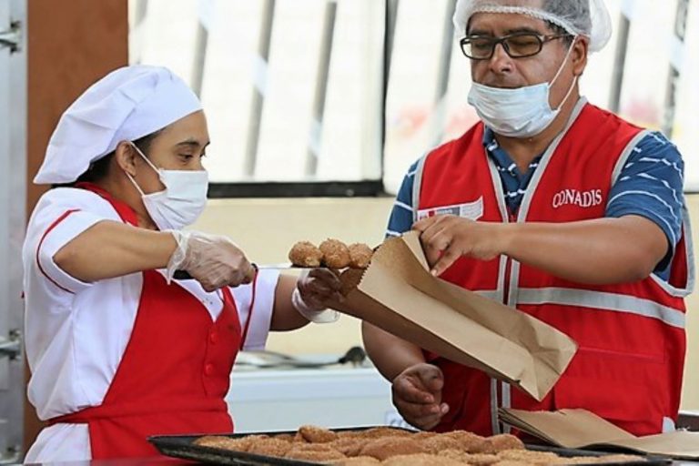 Mimp: estudiantes con discapacidad inician clases con ‘Aprendo en casa’