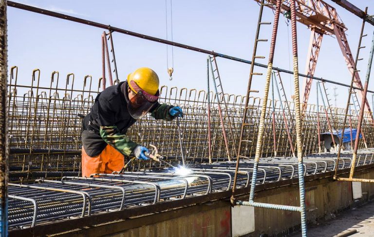 Aprueban protocolos sanitarios para retorno de industria metalmecánica y de cemento
