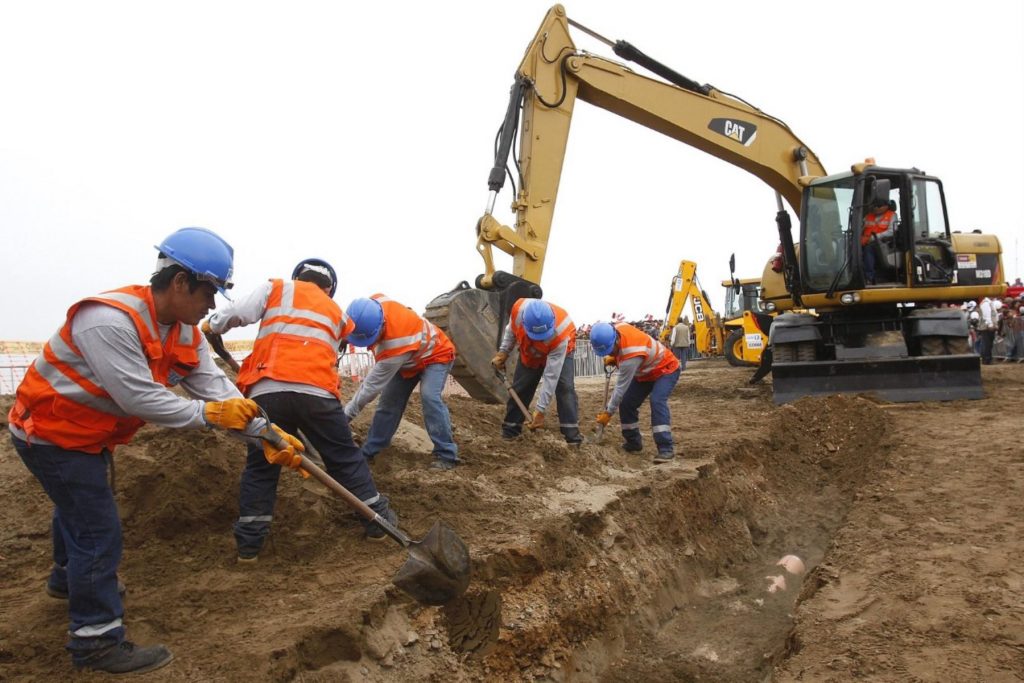 Piura ejecuta presupuesto, pero la inversión aún no se traduce en servicios de calidad para la población Piura ejecuta presupuesto, pero la inversión aún no se traduce en servicios de calidad para la población