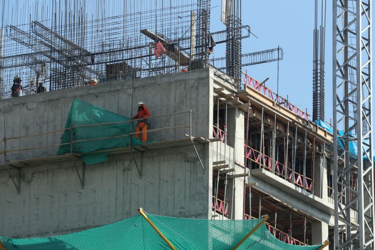 Ministerio de Vivienda aprobó reactivación de 300 proyectos inmobiliarios