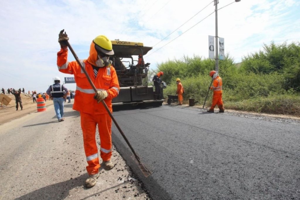 Economía peruana habría crecido 2.9 % en febrero impulsada por el sector construcción Economía peruana habría crecido 2.9 % en febrero impulsada por el sector construcción