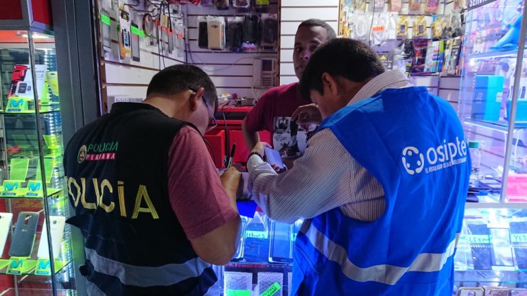 OSIPTEL Y MININTER trabajarán contra el comercio ilegal de celulares