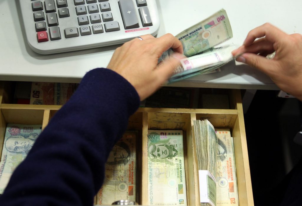 Así se reducirán los intereses con la ley de reprogramación de deudas