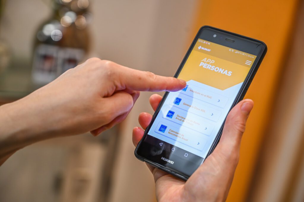 Cerca del 50% de RUC digitales fueron solicitados por mujeres