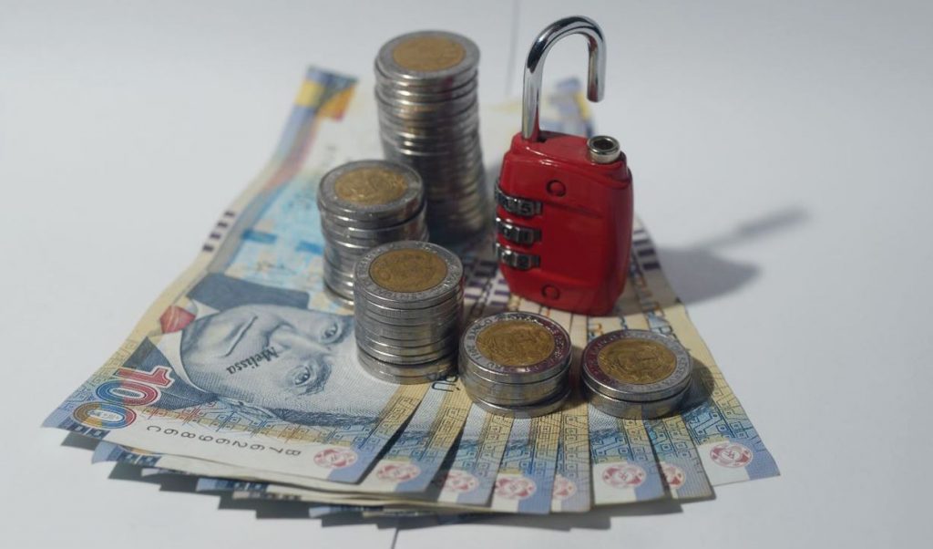 Conoce las alternativas de ahorro para el dinero que está próximo a retirar retirar