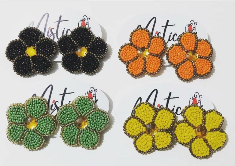 Mística, confección y venta de accesorios hechos a mano