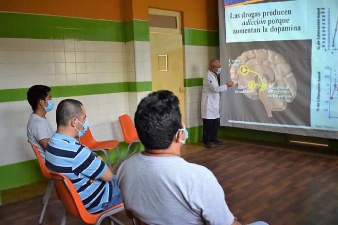 Hospital Especializado SJD inicia atención de su programa terapéutico para personas con adicciones