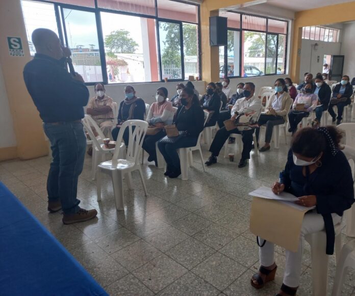 Más de 800 docentes, alumnos y padres de familia aprenden sobre el buen uso de la energía