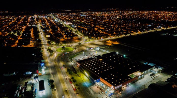 Enosa remodelará más de 36 KM de redes e instalará más de mil luminarias LED en distritos de Sullana/Distriluz