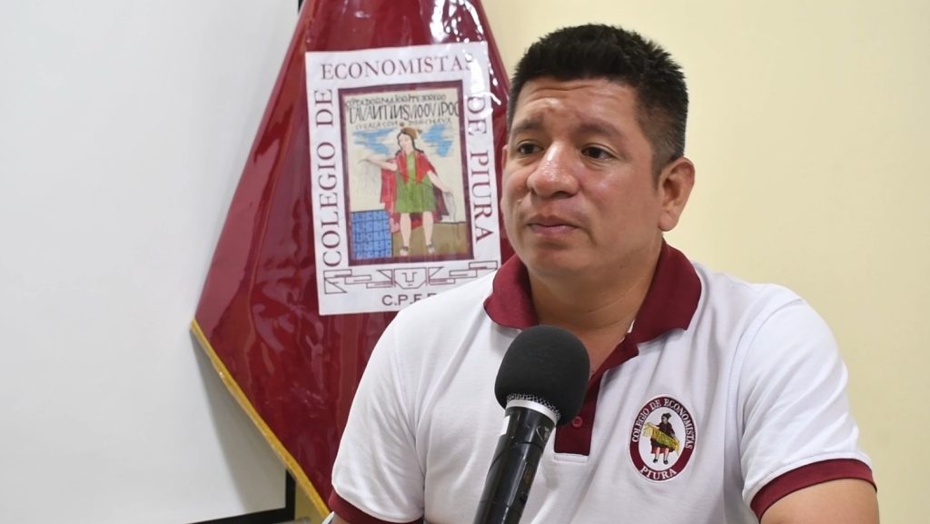 Decano de Economistas de Piura: “Aumento del sueldo mínimo es factible debido a la inflación que sufre el país” Aumento del sueldo mínimo es factible debido a la inflación que sufre el país