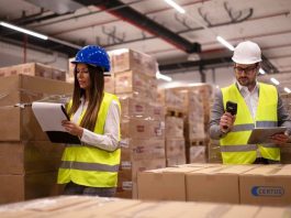 ¿Empezarás un emprendimiento en Navidad? Estos son 5 consejos para importar con éxito