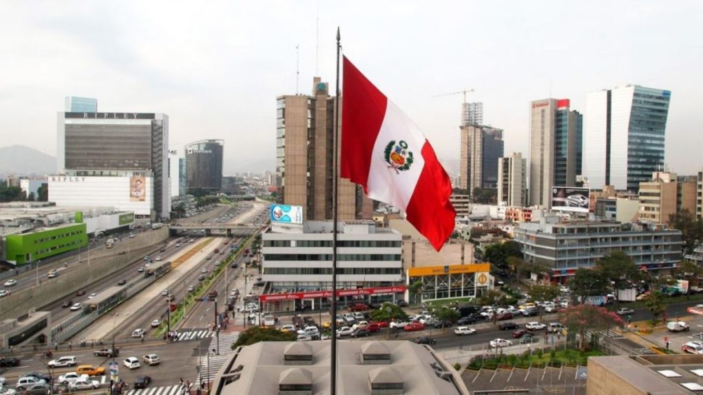 Economía peruana registaría su mayor caída en 25 años al cerrar el 2023 Economía peruana registaría su mayor caída en 25 años al cerrar el 2023