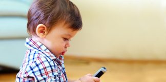 El exceso de pantallas en niños puede impactar en su desarrollo