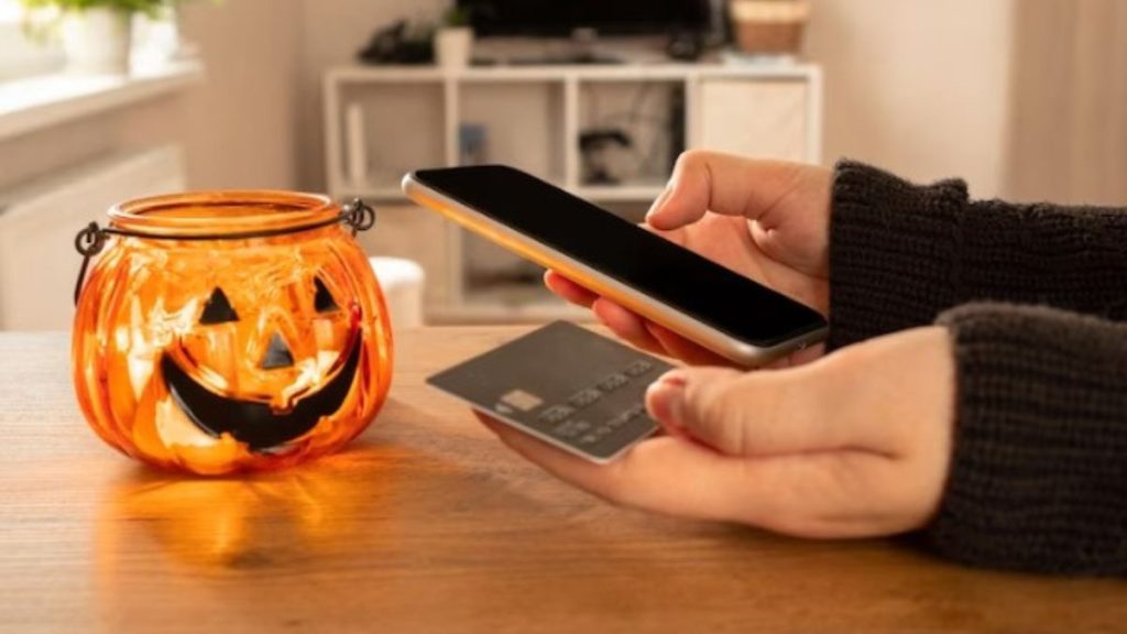 Fiestas de fin de año: ¿Cómo evitar gastos excesivos durante Halloween y Año Nuevo?