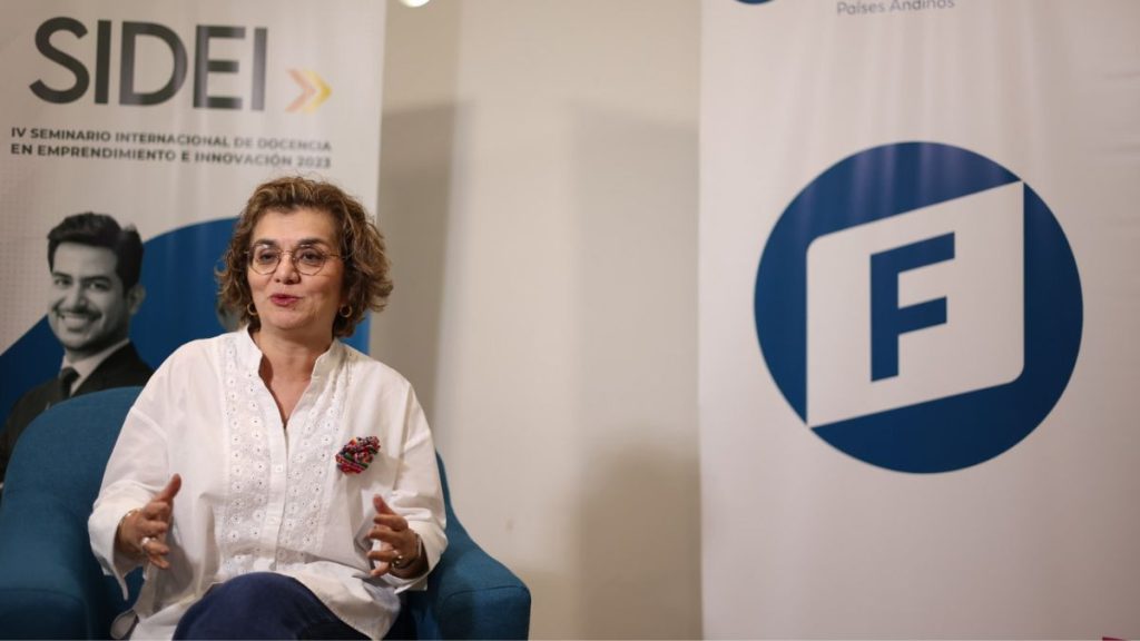 Mara Seminario “La mejor startup es tu vida y tienes que conducirla con visión de emprendimiento
