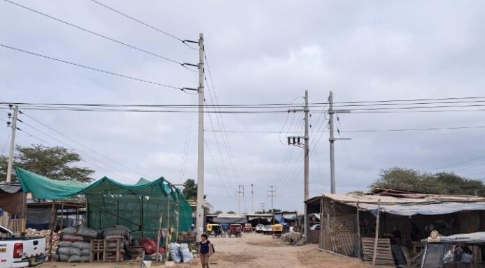 Sullana: 200 comerciantes en alto riesgo por cercanía a cables de alta tensión