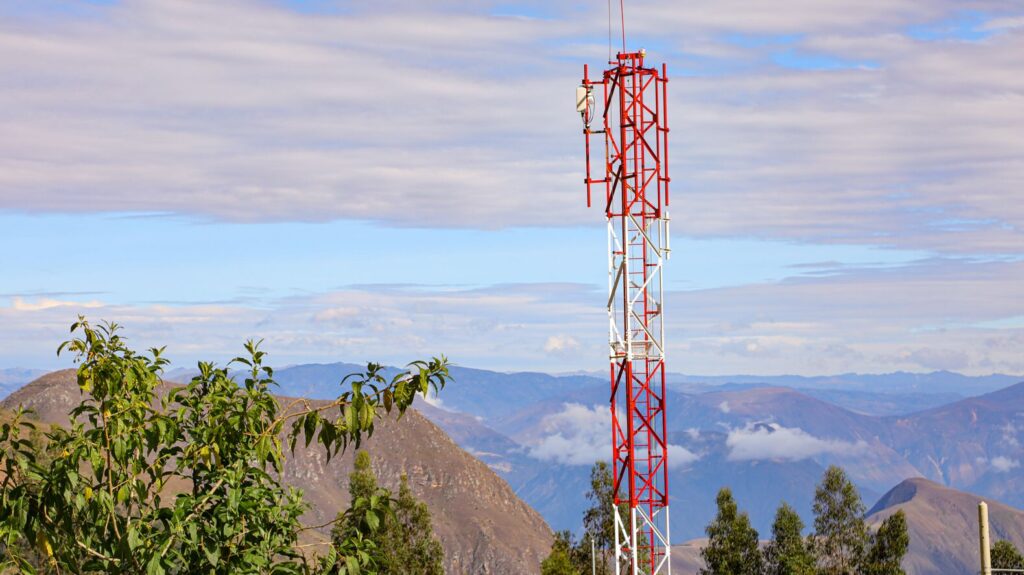 Inversiones en el sector telecomunicaciones crecieron 10.7 % al cierre del tercer trimestre de 2023 Inversiones en el sector telecomunicaciones crecieron 10.7 % al cierre del tercer trimestre de 2023