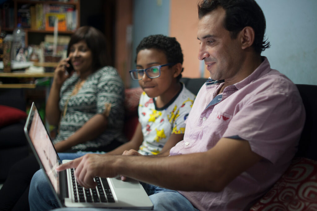 OSIPTEL establece lineamientos para mejorar la producción normativa sobre prestación de servicios de telecomunicaciones OSIPTEL establece lineamientos para mejorar la producción normativa sobre prestación de servicios de telecomunicaciones