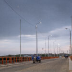 Enosa instala luminarias LED en el puente de Tambogrande para mejorar el alumbrado público