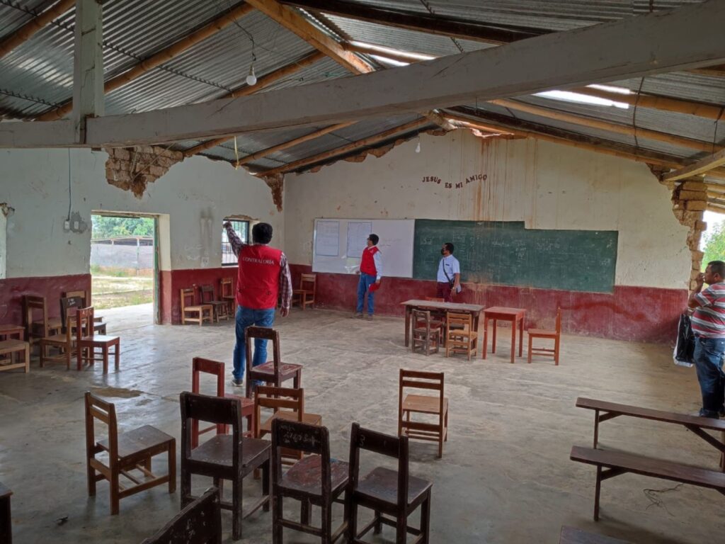 Piura: más de 80,000 estudiantes asisten a escuelas que requieren reconstrucción total Piura más de 80,000 estudiantes asisten a escuelas que requieren reconstrucción total