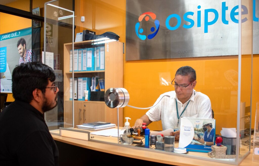 Osiptel orientó a más de 350 usuarios en monitoreos presenciales a centros de atención de empresas operadoras en Piura Osiptel orientó a más de 350 usuarios en monitoreos presenciales a centros de atención de empresas operadoras en Piura
