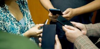 OSIPTEL: Más de 492 mil líneas móviles cambiaron de empresa operadora en abril