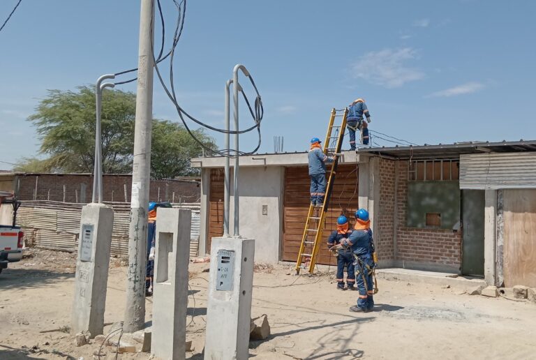 Enosa retira más de 100 kg de cable clandestino para evitar accidentes