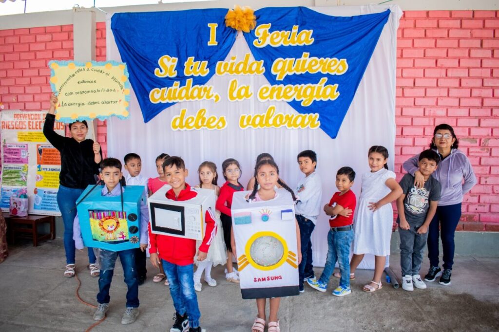 I.E. Marina Purizaca de El Indio realiza feria energética