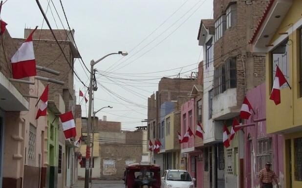 Enosa recomienda no colocar banderas y decoraciones cerca de las redes eléctricas