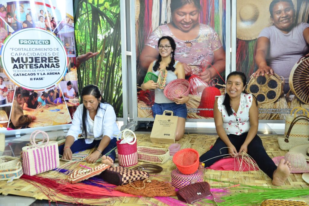 Piura impulsa emprendimientos con talleres de paja toquilla y cosmetología Piura impulsa emprendimientos con talleres de paja toquilla y cosmetología