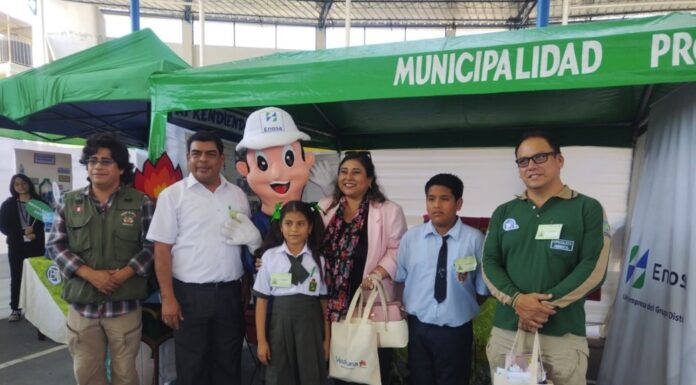 Enosa promueve educación energética en Feria Ecológica organizada por UGEL Sullana