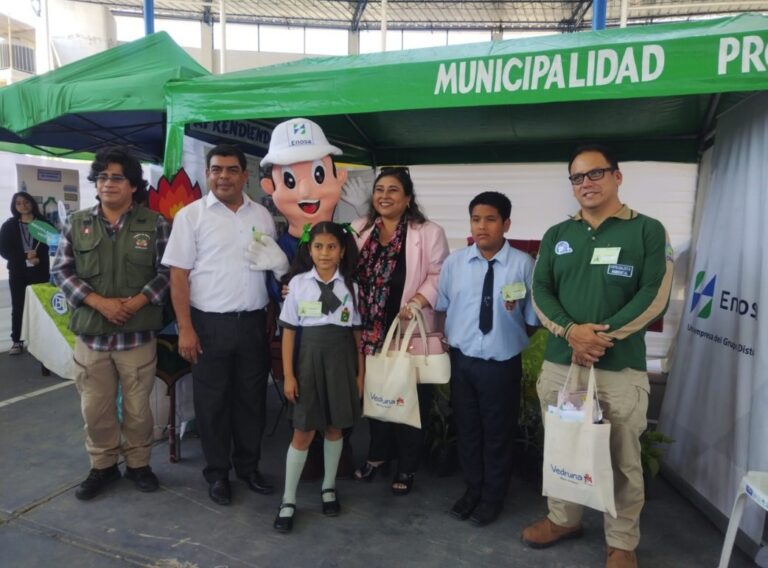 Enosa promueve educación energética en Feria Ecológica organizada por UGEL Sullana