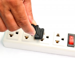 Sigue estos tips de seguridad eléctrica para proteger tu hogar