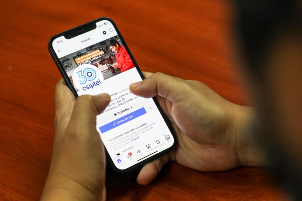 ERESTEL: Redes sociales y mensajería instantánea lideran el uso de internet en Perú ERESTEL Redes sociales y mensajería instantánea lideran el uso de internet en Perú