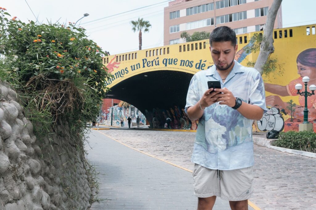 OSIPTEL: más de 543 mil líneas móviles cambiaron de empresa operadora en setiembre OSIPTEL más de 543 mil líneas móviles cambiaron de empresa operadora en setiembre