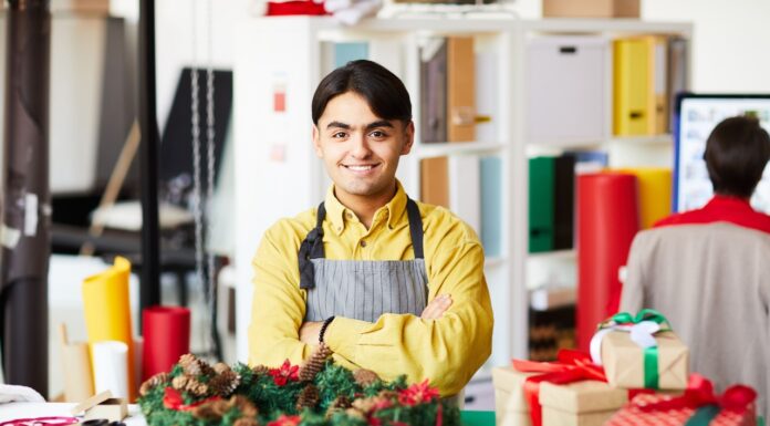 ¡Atención, emprendedor! Conoce cómo integrar la tecnología en tu campaña navideña