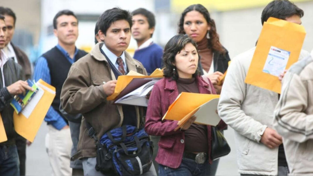 Pretensiones salariales en Perú alcanzan su nivel más alto al cierre de 2024