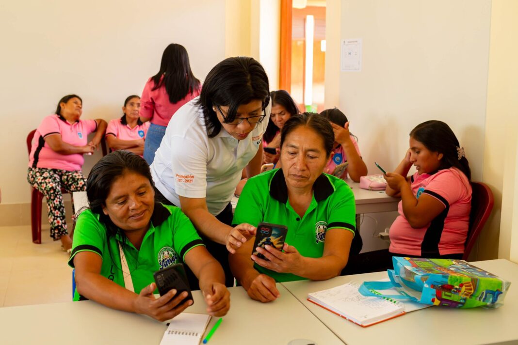 Miski Mayo impulsa programa de formación financiera y digital para mujeres emprendedoras de Sechura