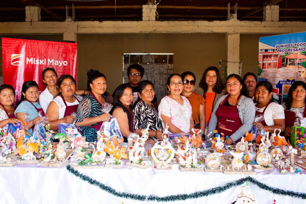 Mujeres de San Clemente impulsan el turismo con artesanía marina