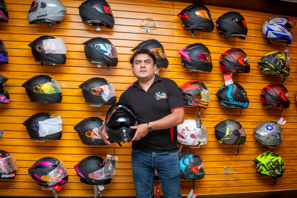 Zona 2 Ruedas: el camino de un emprendedor apasionado por las motos Zona2Ruedas: el camino de un emprendedor apasionado por las motos