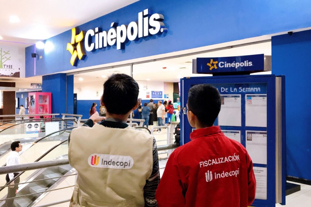 Indecopi multa a Cinépolis con S/ 160,500 por prohibir ingreso de alimentos y bebidas comprados fuera Indecopi multa a Cinépolis con S/ 160,500 por prohibir ingreso de alimentos y bebidas comprados fuera