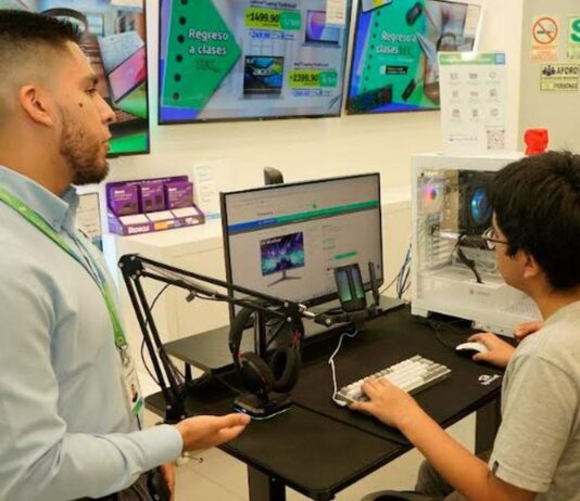 Dispositivos tecnológicos lideran la lista de compras en campaña escolar 2025: ¿cuáles son los precios?