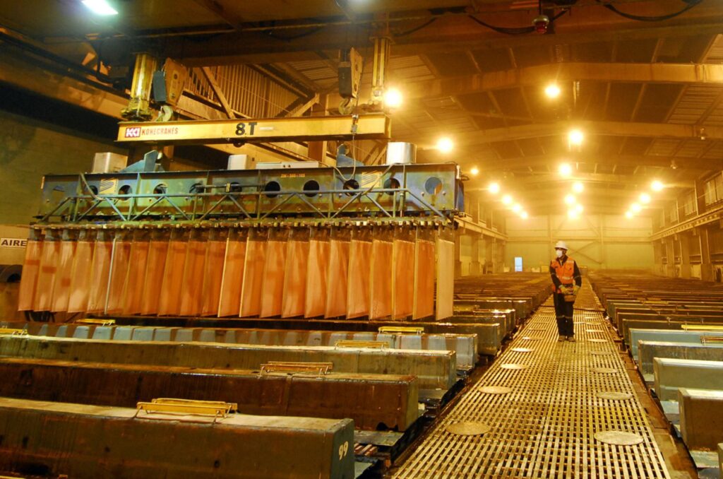 Exportaciones mineras crecieron 27 % en enero y refuerzan su peso en la economía peruana