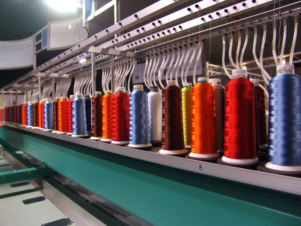 Exportaciones textiles peruanas crecen 25.4 % en febrero impulsadas por ventas a EE. UU. Exportaciones textiles peruanas crecen 25.4 % en febrero impulsadas por ventas a EE. UU.