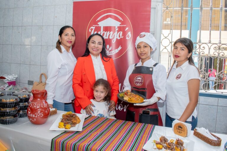 Feria Emprende celebra el talento joven de Ceturgh Perú